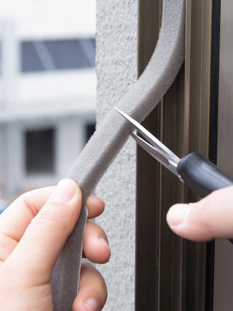 Бытовая ветрозащитная звукоизоляционная уплотнительная лента для дверного окна Самоклеящаяся пенопластовая герметика Изоляционная лента для зазоров DIY